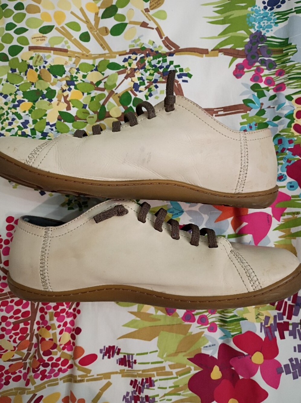Camper  Brand Peu  Cream Sneakers with Olive Laces.  Size 41 equals  women's 10 - Picture 6 of 8